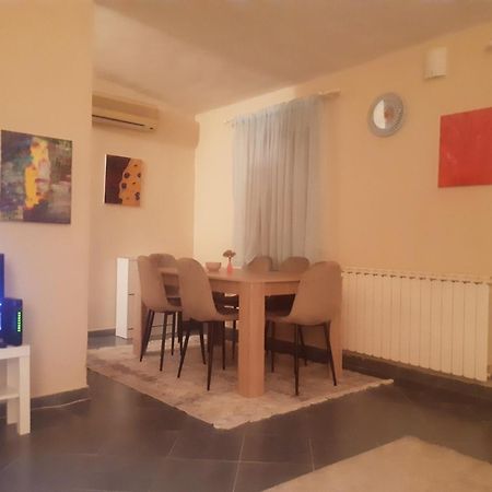 2 Bedroom Centre Apartment Podgorica Luaran gambar