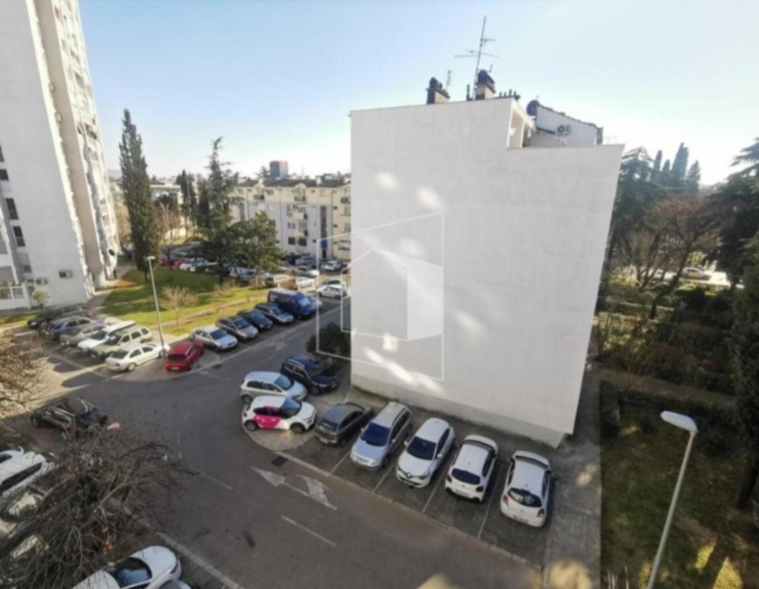 2 Bedroom Centre Apartment Podgorica Luaran gambar
