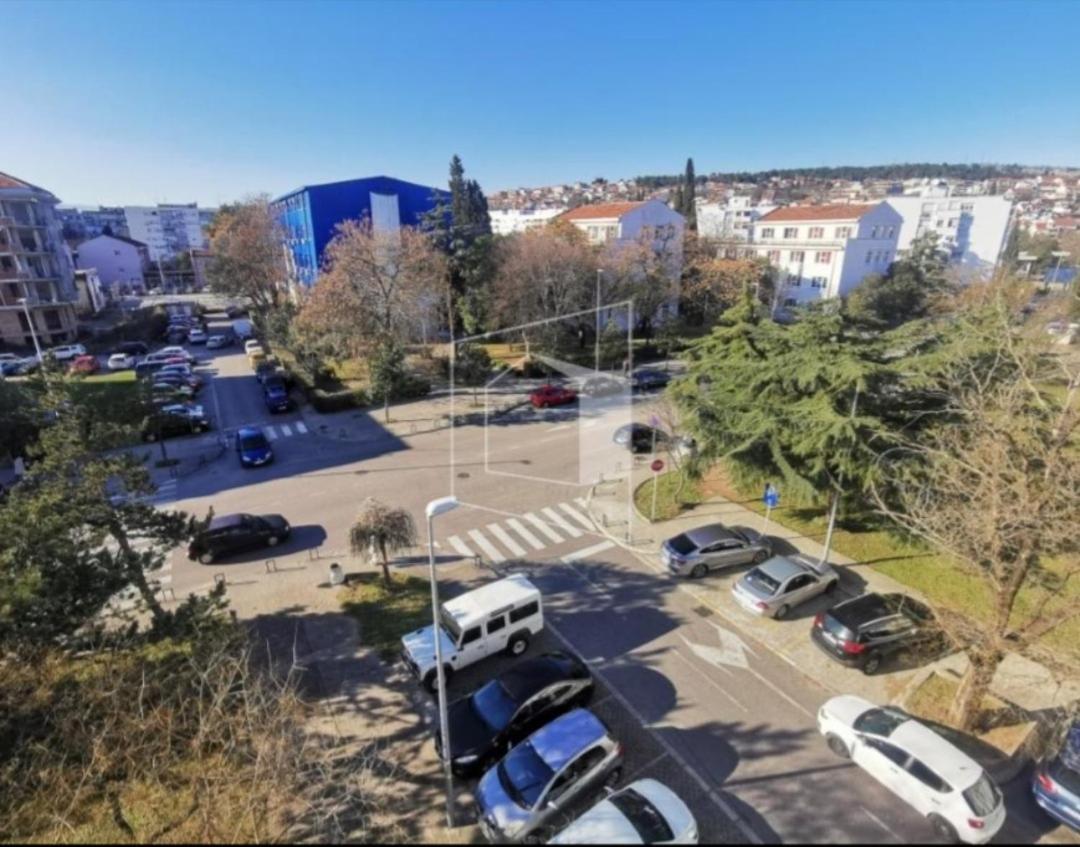 2 Bedroom Centre Apartment Podgorica Luaran gambar