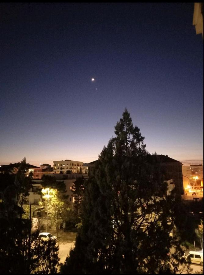 2 Bedroom Centre Apartment Podgorica Luaran gambar