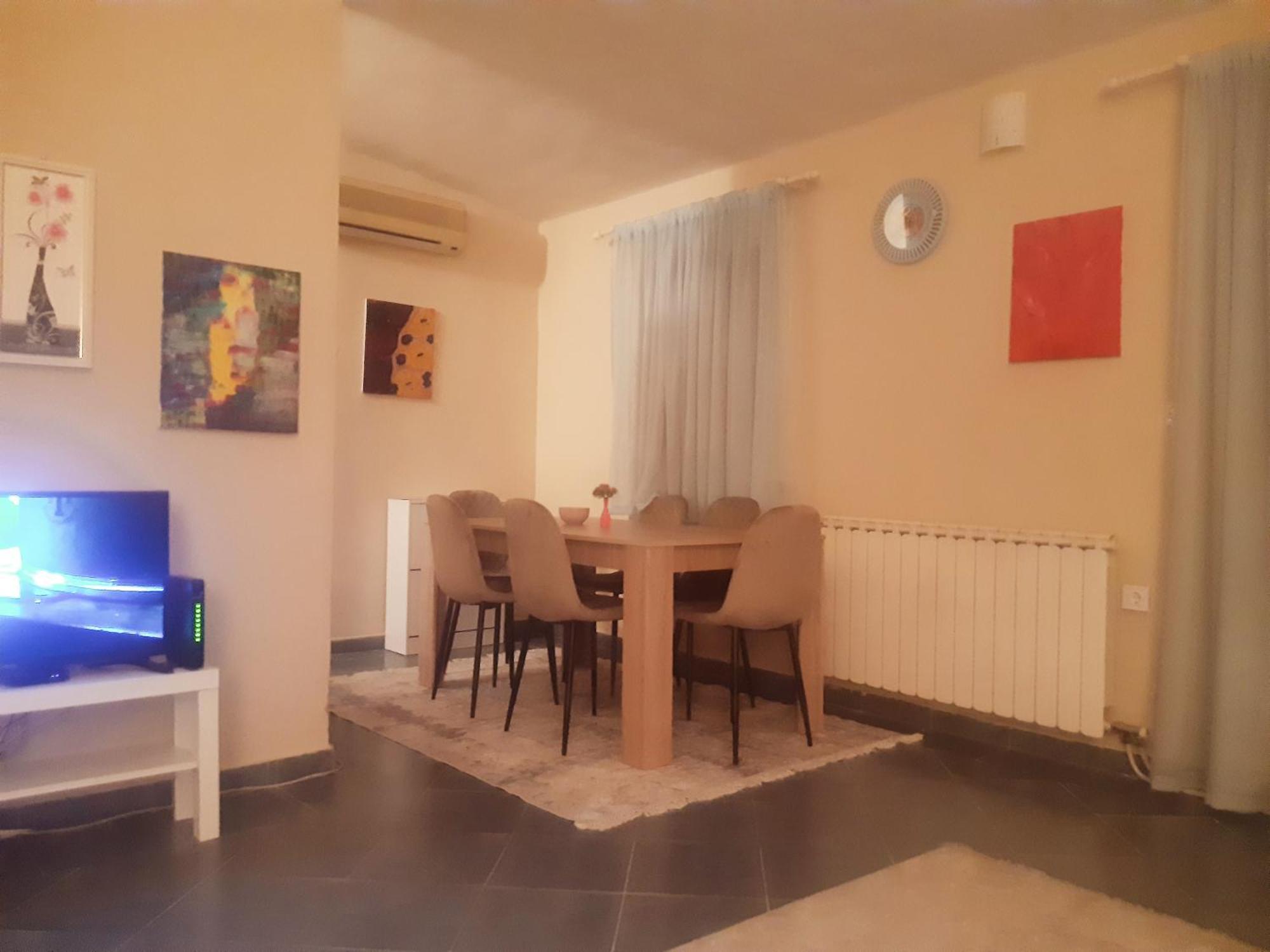 2 Bedroom Centre Apartment Podgorica Luaran gambar